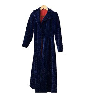Vintage 1940s blue velour/ velvet robe with red interior